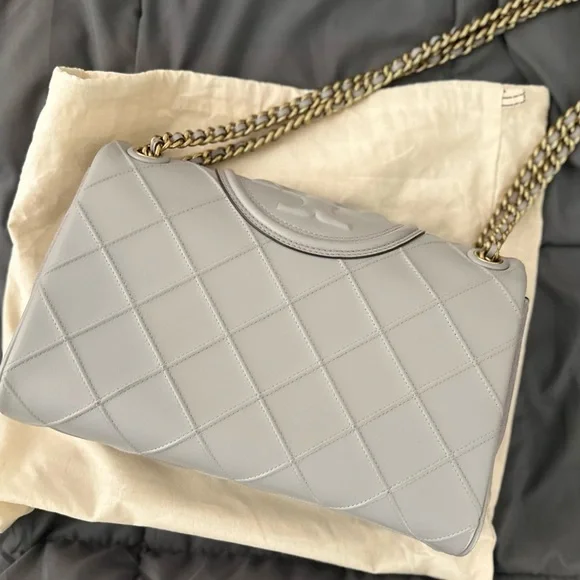 Tory Burch Fleming Soft Convertible Shoulder Bag – Bay Gray - Picture 5 of 16